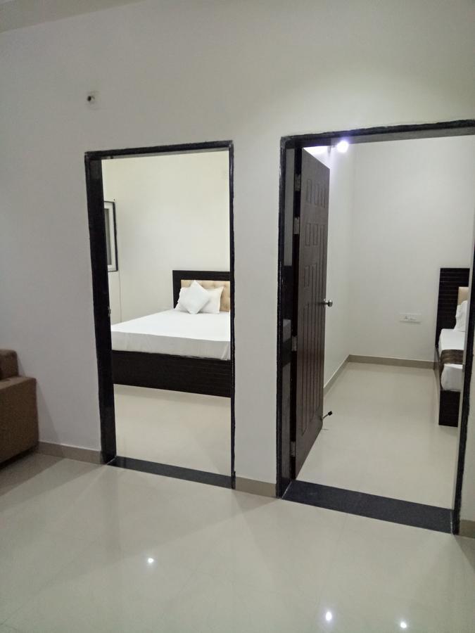Anamsa Residency Hotel Vrindavan Exterior photo